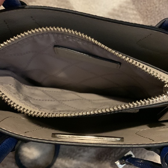 Michael Kors Blue Mini Crossbody Bag! - Picture 5 of 6